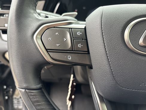 Used 2024 Lexus RX 350 w/ Convenience Package image 19