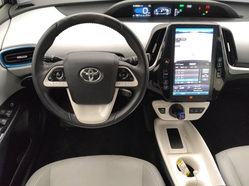 Used 2018 Toyota Prius Prime Advanced FWD image 22