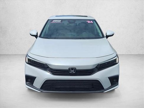Used 2024 Honda Civic Touring image 2