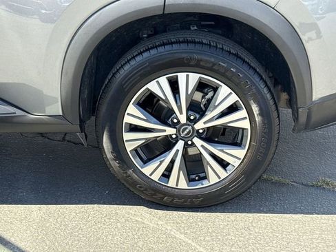 Used 2023 Nissan Rogue SV image 23