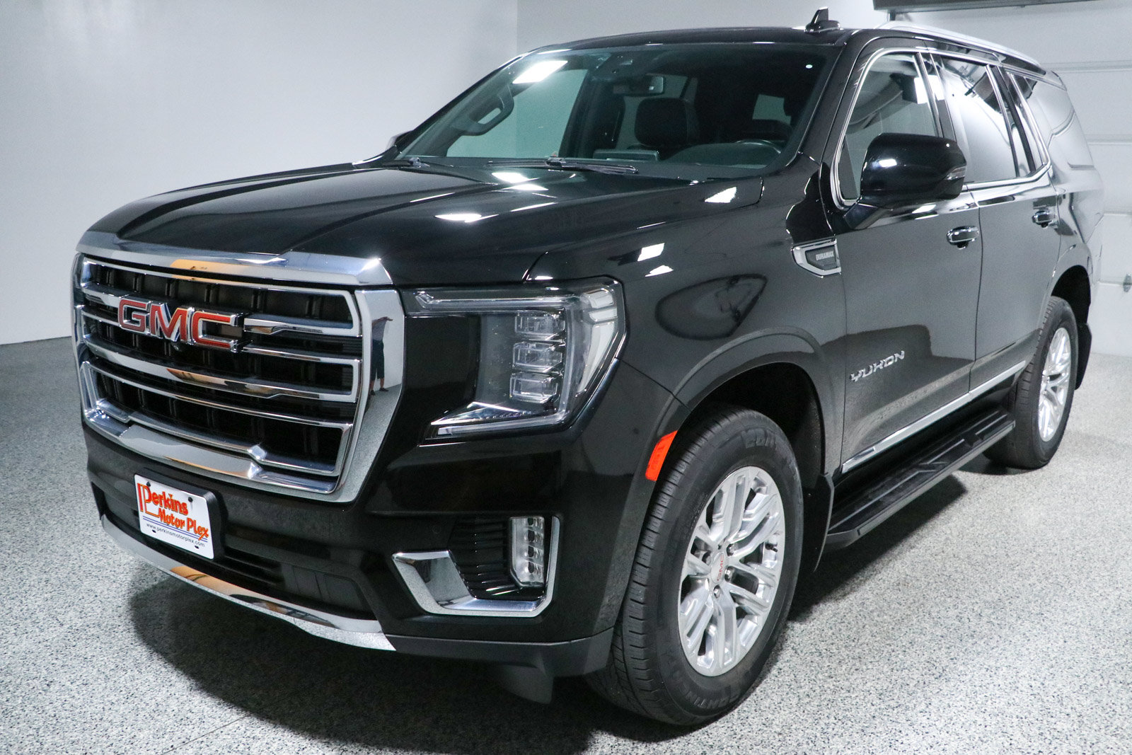 Used 2023 GMC Yukon SLT w/ SLT Premium Package AWD/4WD image 37