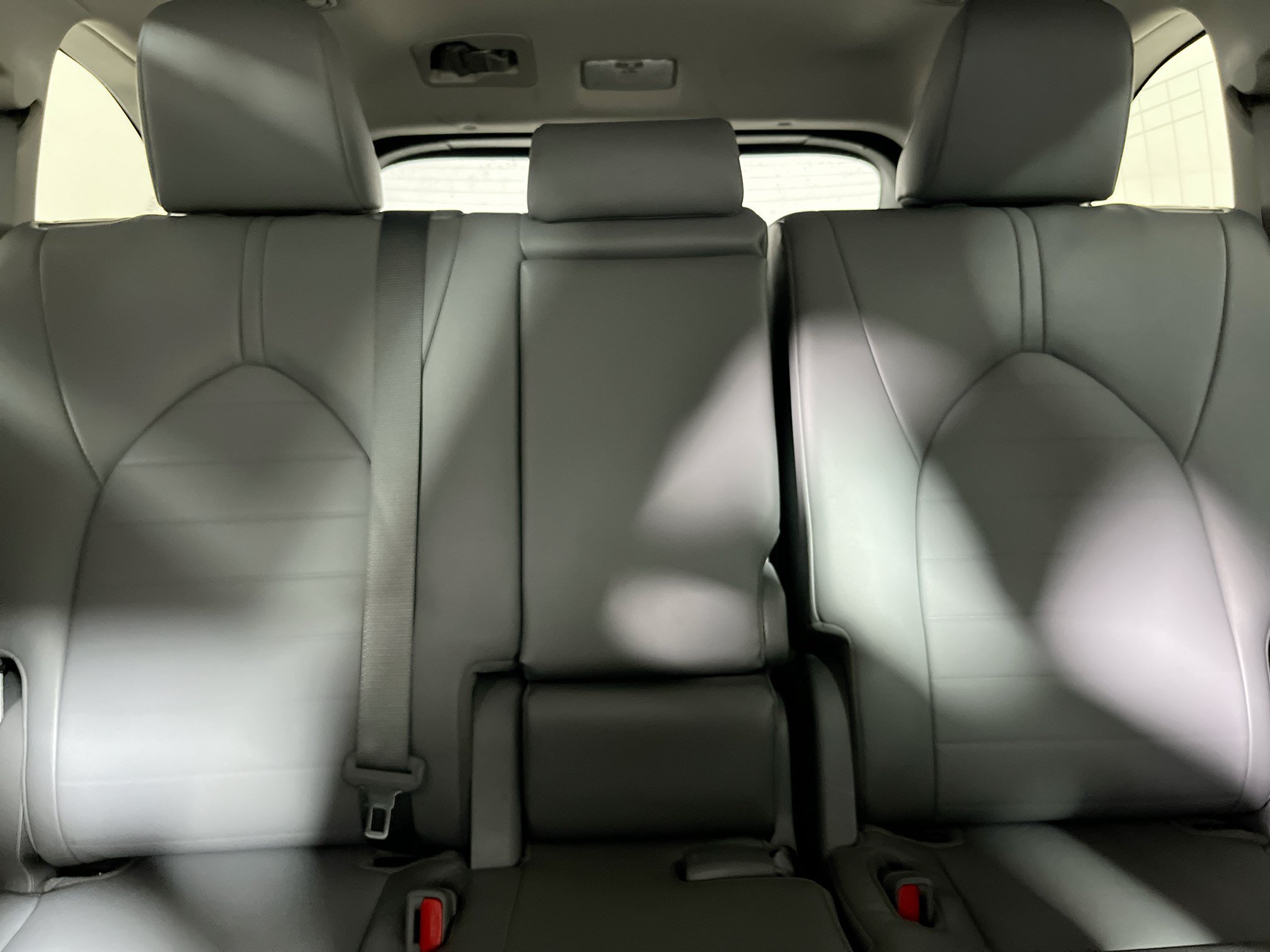 Used 2022 Toyota Highlander XLE FWD image 32