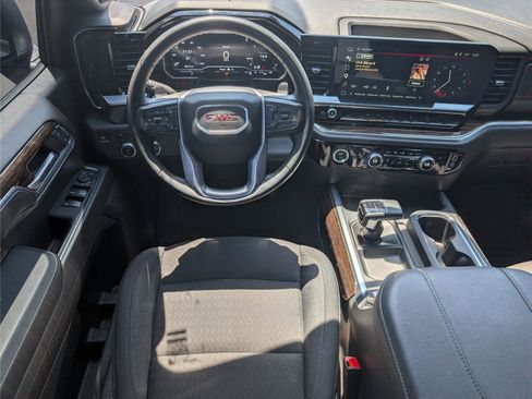 Used 2024 GMC Sierra 1500 Elevation w/ X31 Off-Road Package AWD/4WD image 29