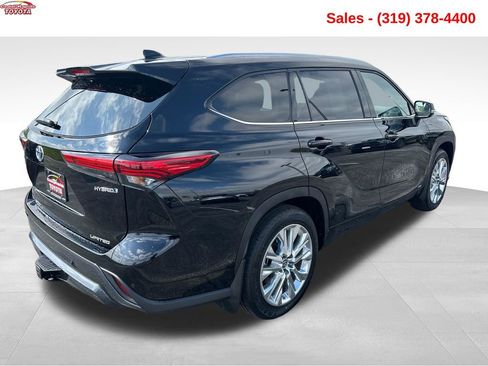 Used 2023 Toyota Highlander Limited image 5
