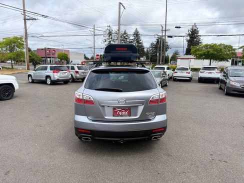 Used 2011 MAZDA CX-9 Touring w/ Moonroof & Bose Audio Pkg AWD/4WD image 8