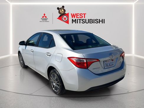 Used 2017 Toyota Corolla LE image 4