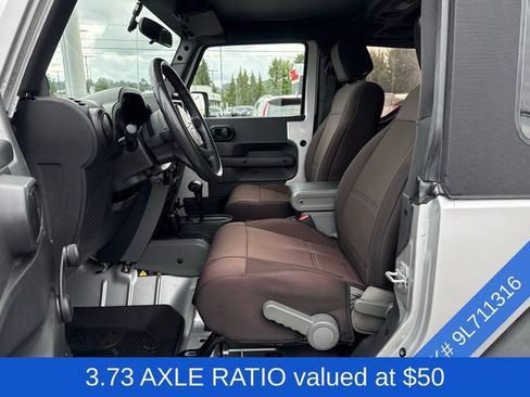 Used 2009 Jeep Wrangler X AWD/4WD image 4