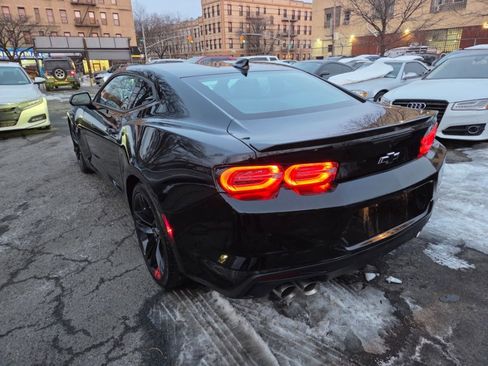 Used 2022 Chevrolet Camaro LT w/ Redline Edition image 4