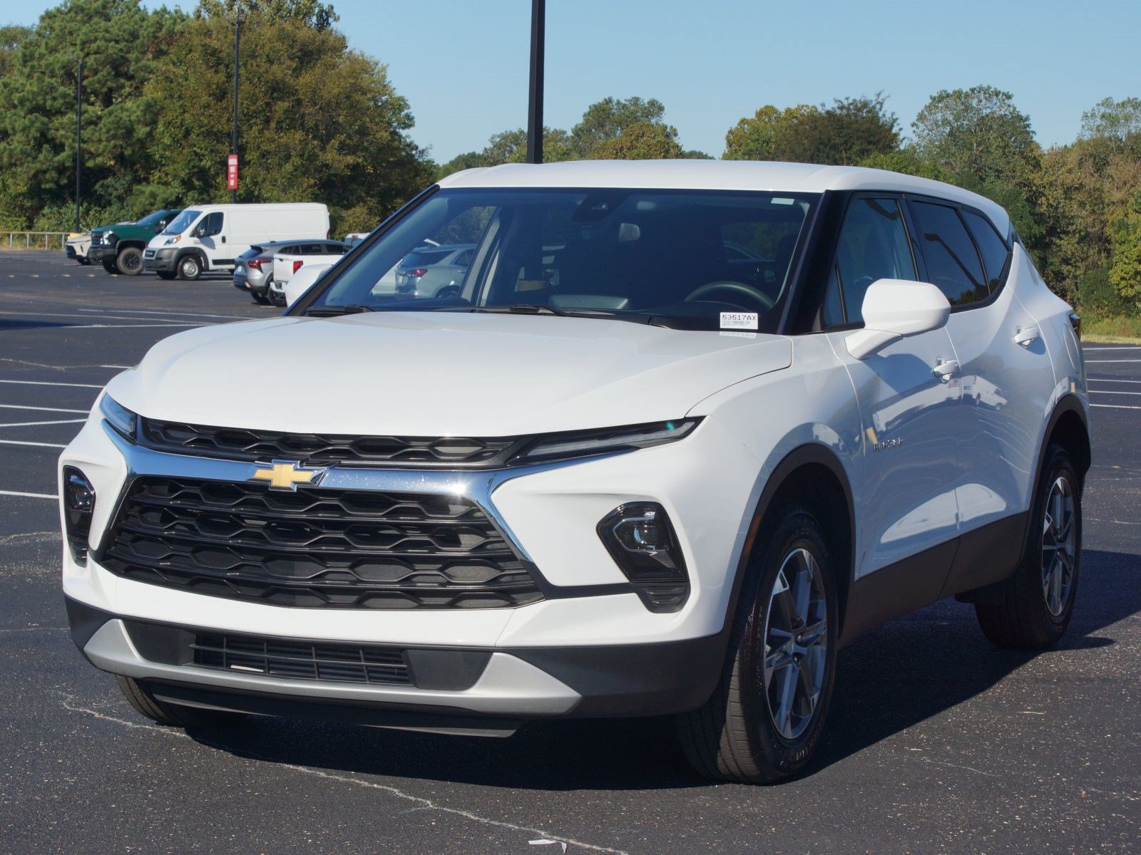 Used 2026 Chevrolet Blazer LT FWD image 2