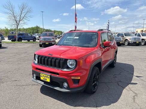 Used 2019 Jeep Renegade Altitude w/ Quick Order Package 2XM AWD/4WD image 2