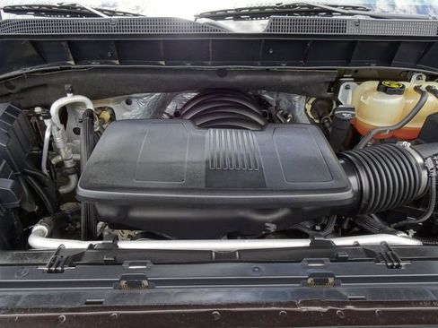 Used 2019 Chevrolet Silverado 1500 LT Trail Boss AWD/4WD image 31