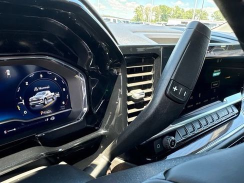 Used 2024 Chevrolet Silverado 1500 LT AWD/4WD image 24