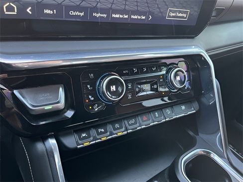 Certified 2024 GMC Sierra 1500 Denali Ultimate image 18