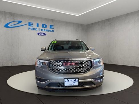 Used 2019 GMC Acadia Denali w/ Technology Package AWD/4WD image 9