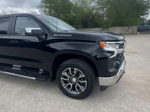 Used 2024 Chevrolet Silverado 1500 LT image 2