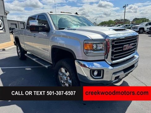 Used 2019 GMC Sierra 2500 SLT w/ Duramax Plus Package AWD/4WD image 2