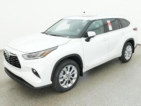 New 2026 Toyota Highlander Limited AWD/4WD image 1