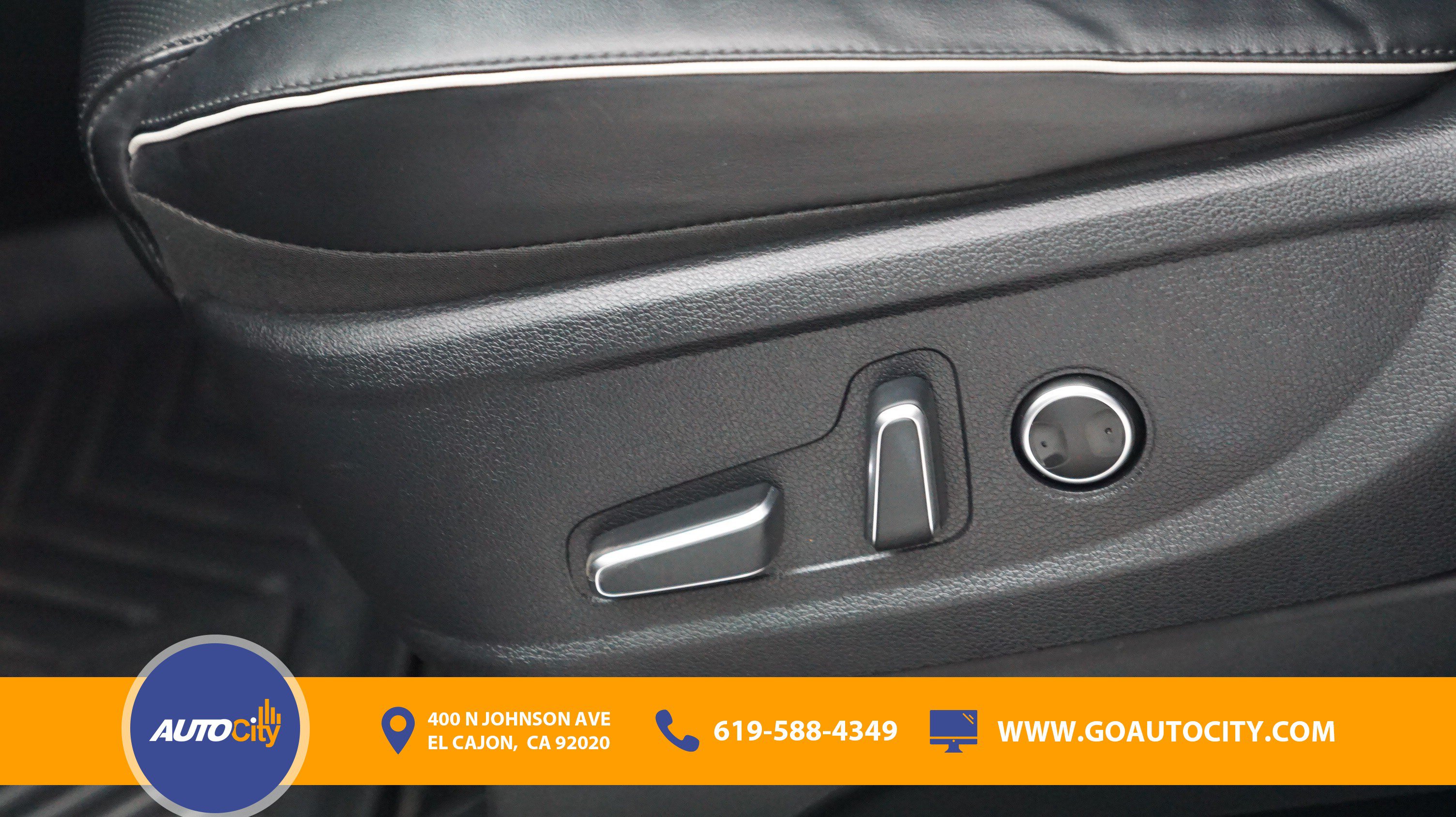 Used 2023 Hyundai Palisade SEL FWD image 19