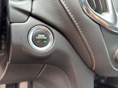 Used 2021 Chevrolet Equinox Premier FWD image 21