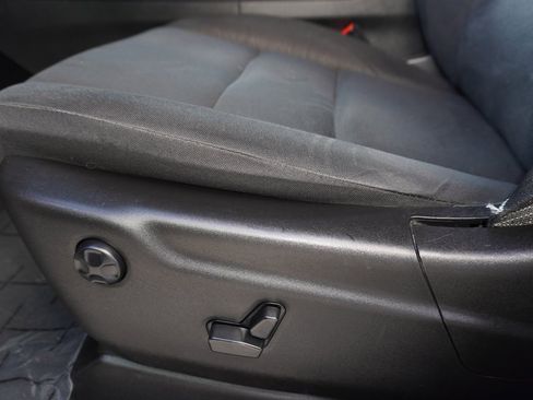 Used 2023 Dodge Durango GT image 13