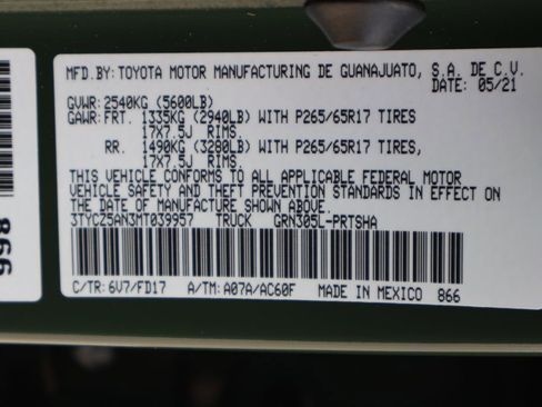 Used 2021 Toyota Tacoma TRD Sport AWD/4WD image 17