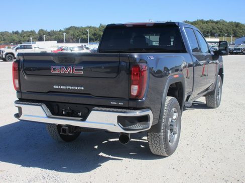 New 2026 GMC Sierra 2500 SLE w/ SLE Value Package; image 5