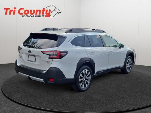 Used 2023 Subaru Outback Limited XT AWD/4WD image 8
