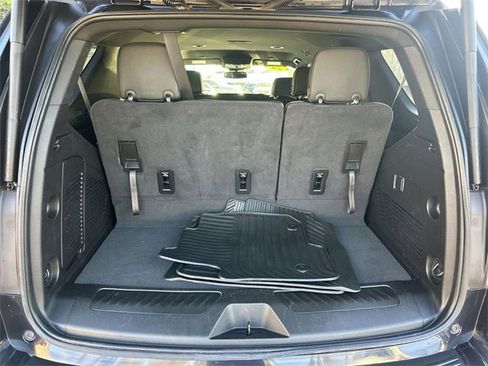 Used 2024 GMC Yukon SLT image 25