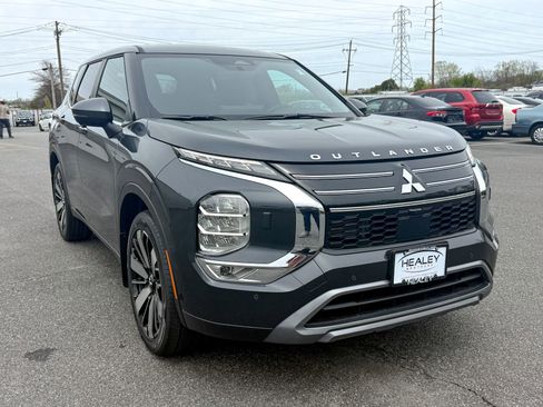 New 2026 Mitsubishi Outlander SE AWD/4WD image 1