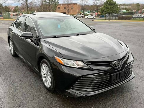 Used 2018 Toyota Camry LE w/ Audio Package image 2