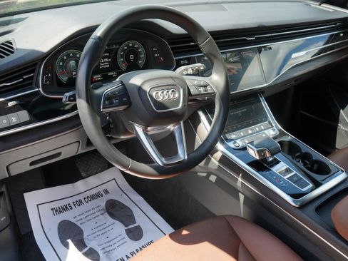 Used 2021 Audi Q8 Premium Plus w/ Premium Plus Package AWD/4WD image 23