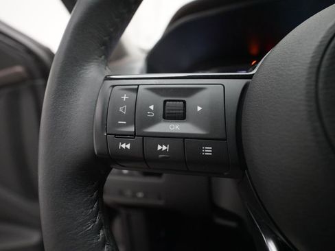 Certified 2023 Nissan Rogue SV w/ SV Premium B Package AWD/4WD image 18