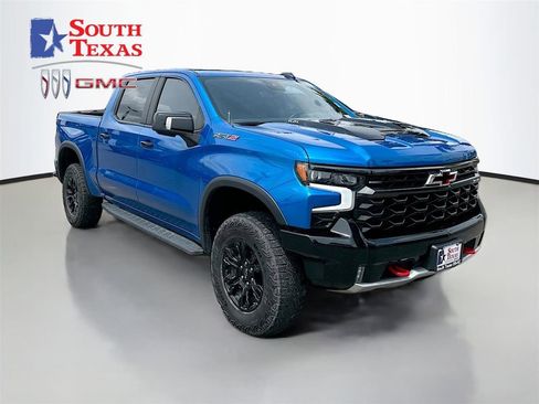 Used 2023 Chevrolet Silverado 1500 ZR2 w/ Technology Package AWD/4WD image 1