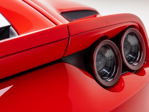 Used 2020 Ferrari 812 Superfast RWD image 18