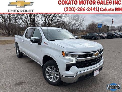 Used 2022 Chevrolet Silverado 1500 LT w/ Z71 Off-Road Package AWD/4WD image 1