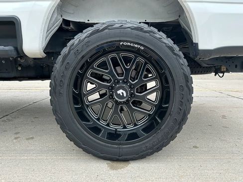 Used 2023 Ford F250 Lariat w/ Lariat Ultimate Package AWD/4WD image 18