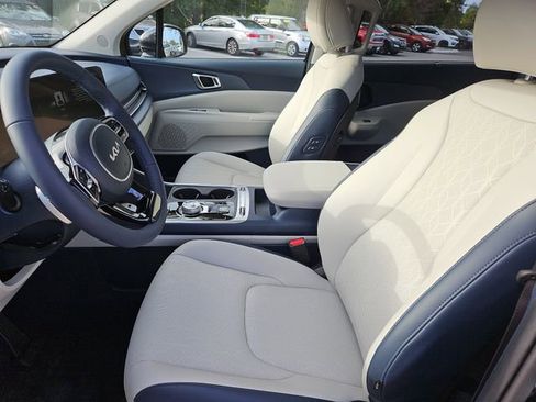 New 2026 Kia Carnival SX image 13