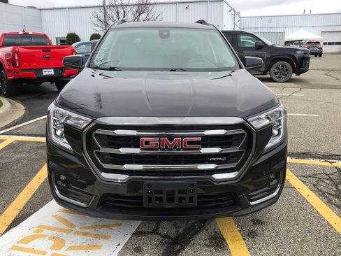 Used 2022 GMC Terrain AT4 AWD/4WD image 12