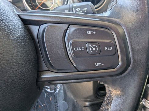 Used 2021 Jeep Gladiator Sport AWD/4WD image 13
