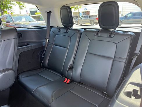 Used 2026 Lincoln Aviator AWD image 17