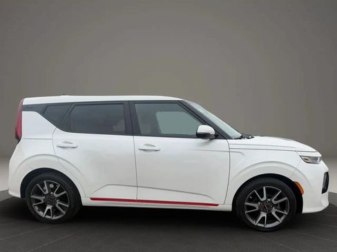 Used 2021 Kia Soul GT-Line FWD image 4