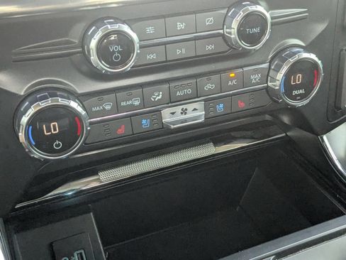 Used 2021 Ford F150 Lariat RWD image 24