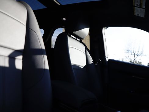 Certified 2025 Land Rover Range Rover Evoque S image 14