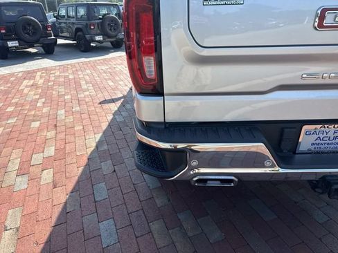 Used 2020 GMC Sierra 1500 SLT w/ SLT Premium Plus Package AWD/4WD image 8