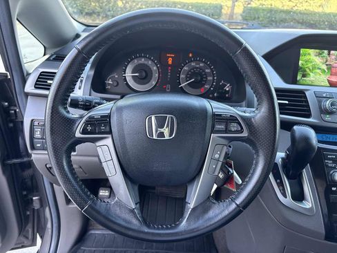 Used 2013 Honda Odyssey Touring Elite image 22