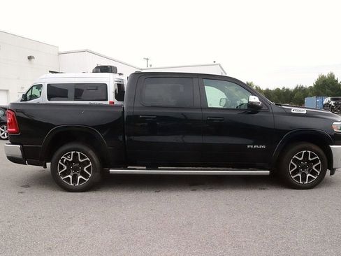 Used 2025 RAM 1500 Laramie AWD/4WD image 4