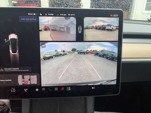 Used 2023 Tesla Model Y Long Range AWD/4WD image 18