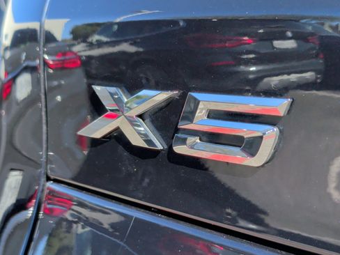 Certified 2023 BMW X5 xDrive40i w/ M Sport Package image 12