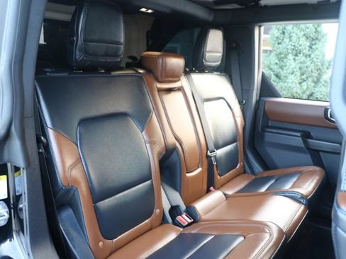 Used 2024 Ford Bronco Outer Banks w/ Sasquatch Package AWD/4WD image 15