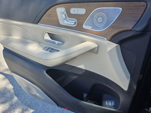 Used 2020 Mercedes-Benz GLE 350 4MATIC image 26